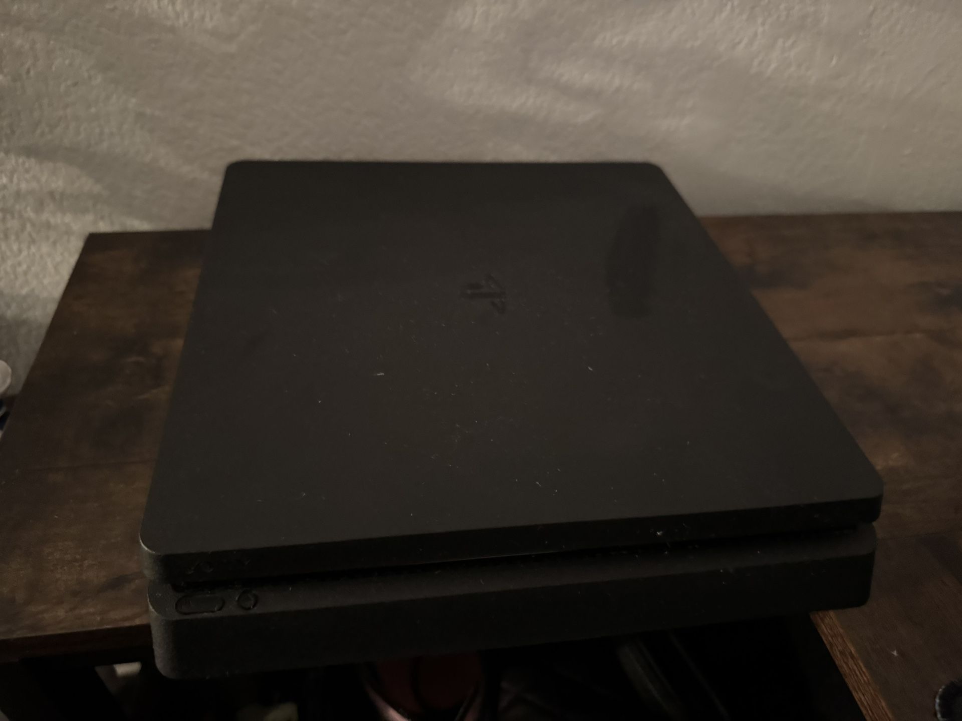 PS4 Slim FOR SALE