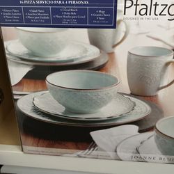 Brand New Dinnerware Set $30