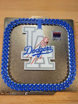 La Dodgers hype chain