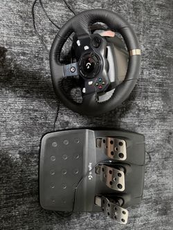 Logitech G920 Racing Wheel with Pedals