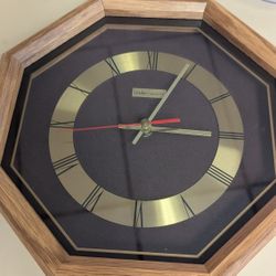 Vintage Quarts Clock