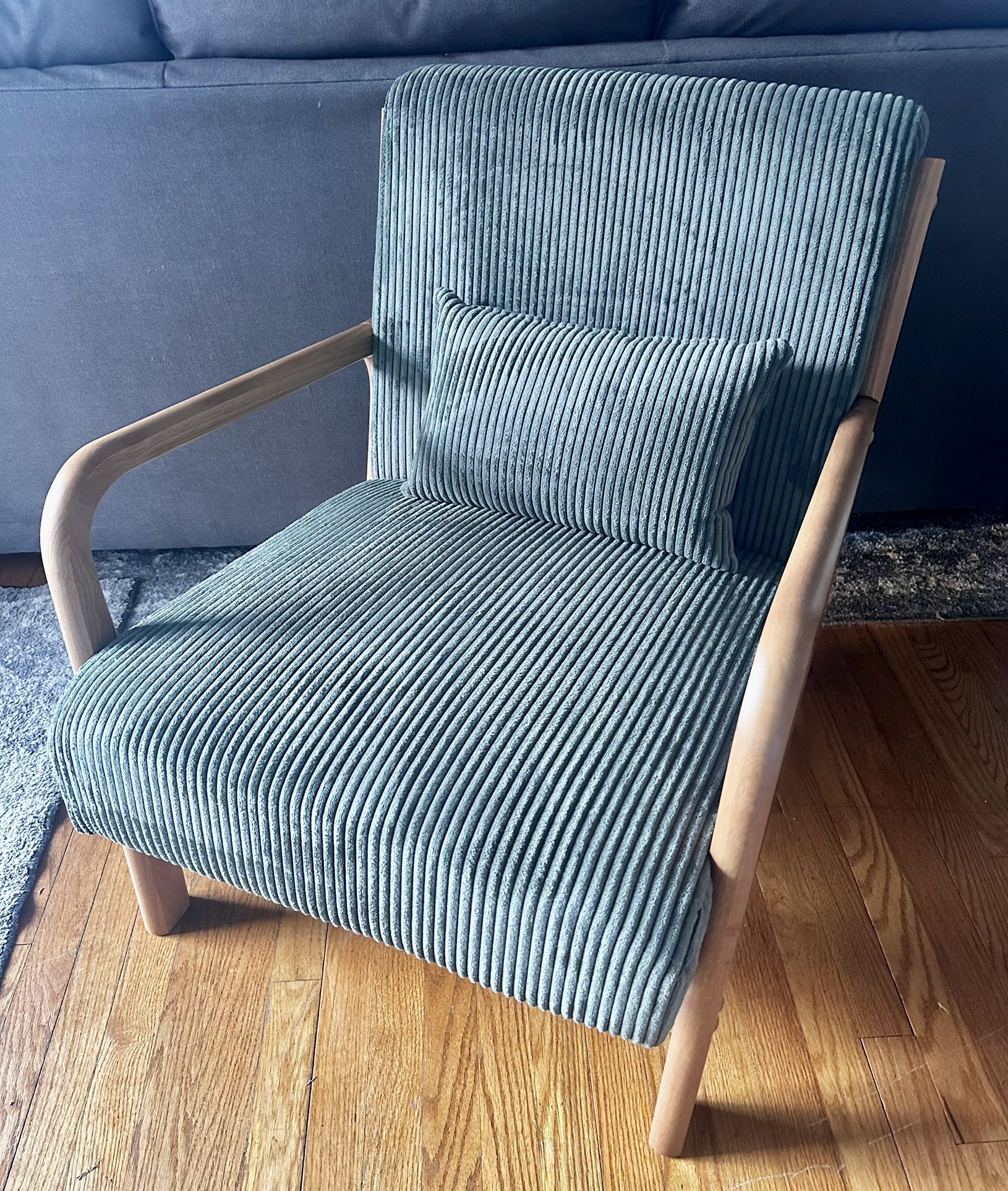 Open Box Accent Lounge Chair