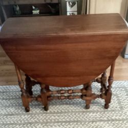 Gate Leg Table