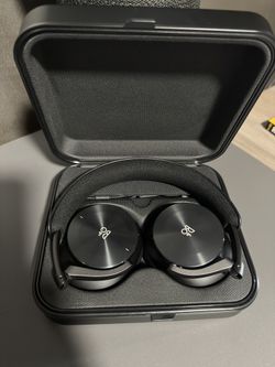Bang & Olufsen Beoplay H95 Black