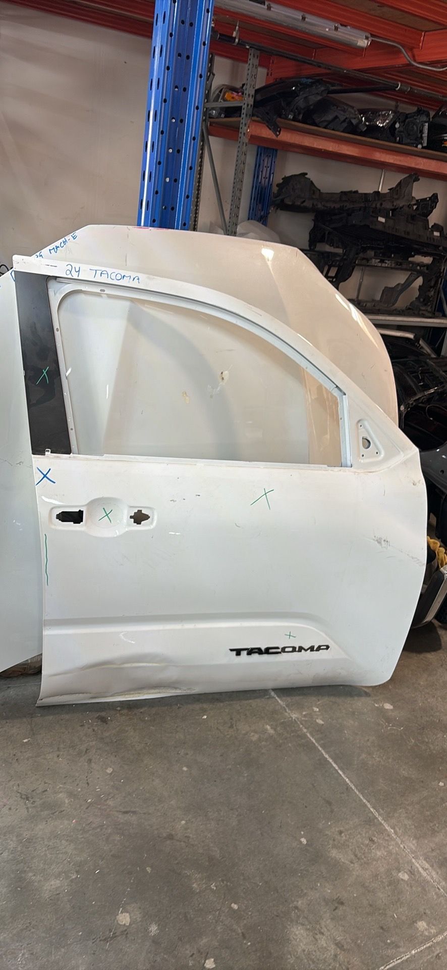 2024 toyita tacoma right front door