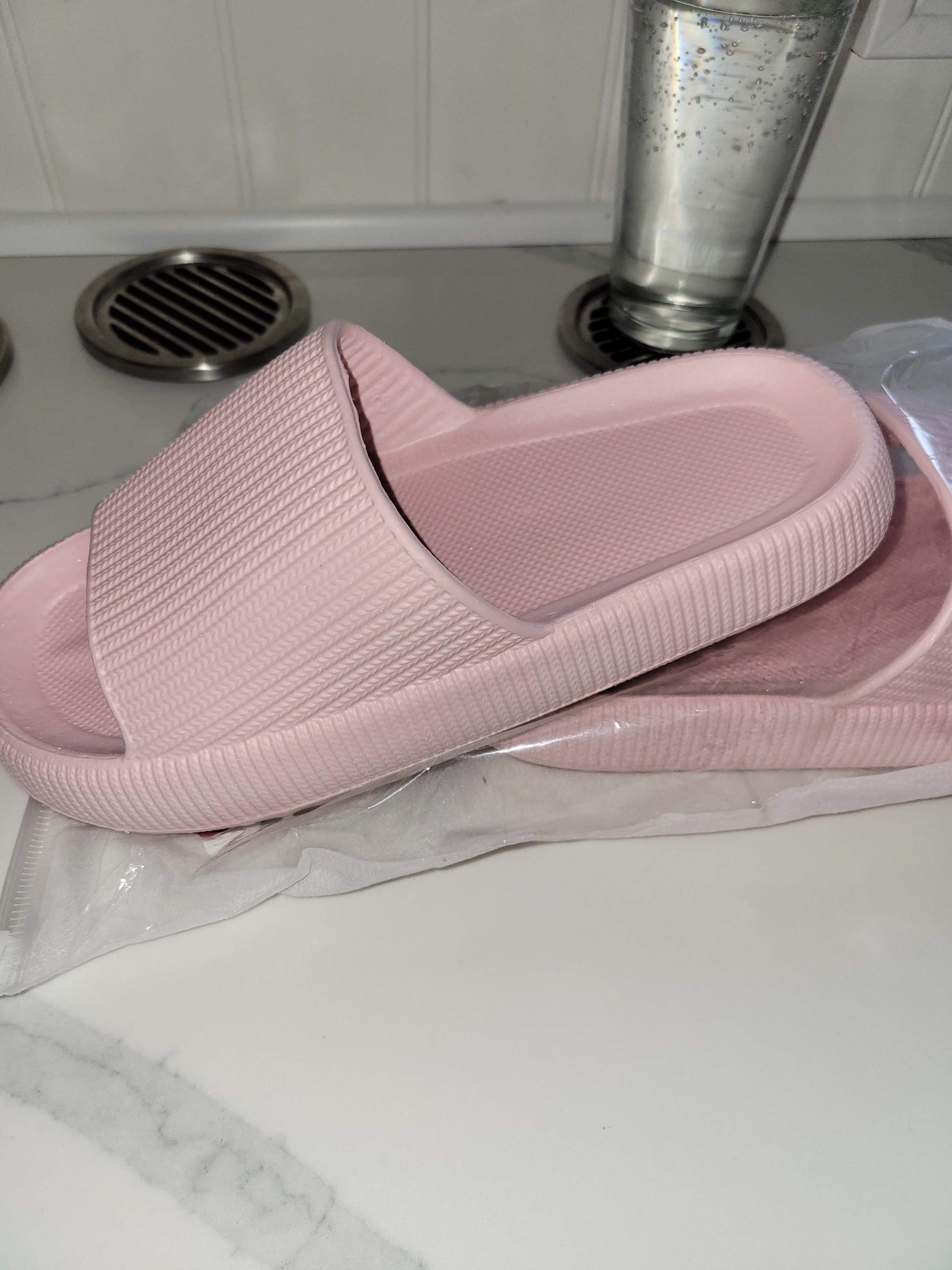 New Cloud Slides Size 8/9