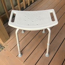 Deluxe Aluminum Shower Bench - Excellent Condition 