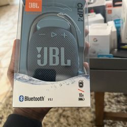JBL  Clip 4