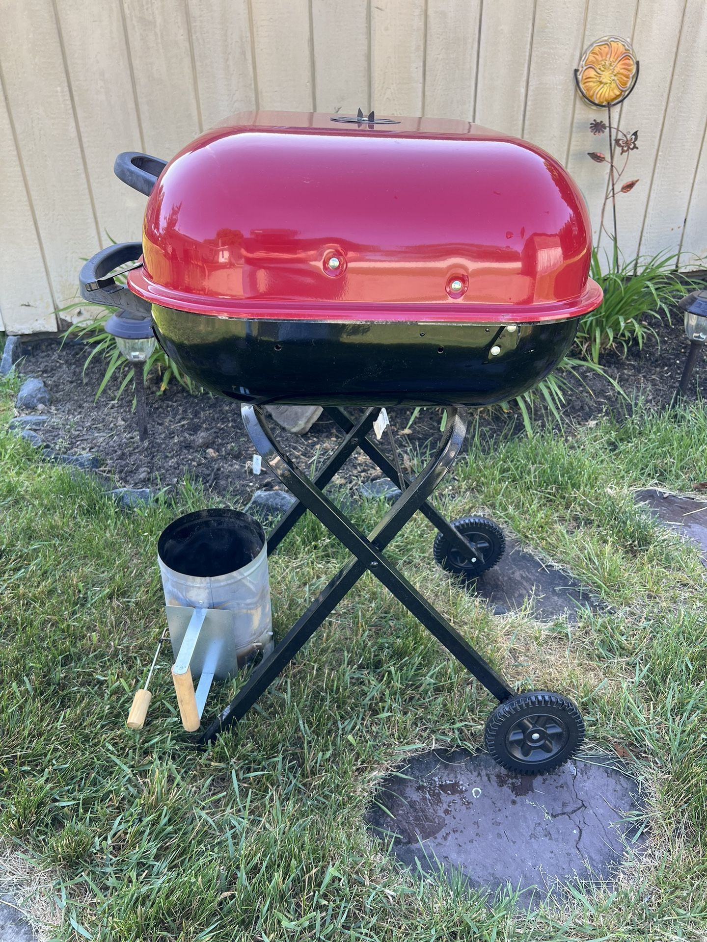 Ausie Charcoal Grill for Sale in Freehold, NJ OfferUp