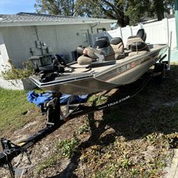 2005 Pro Bass Tracker With Trailer, Brand new Batteries and Tire. Trolling Motor
