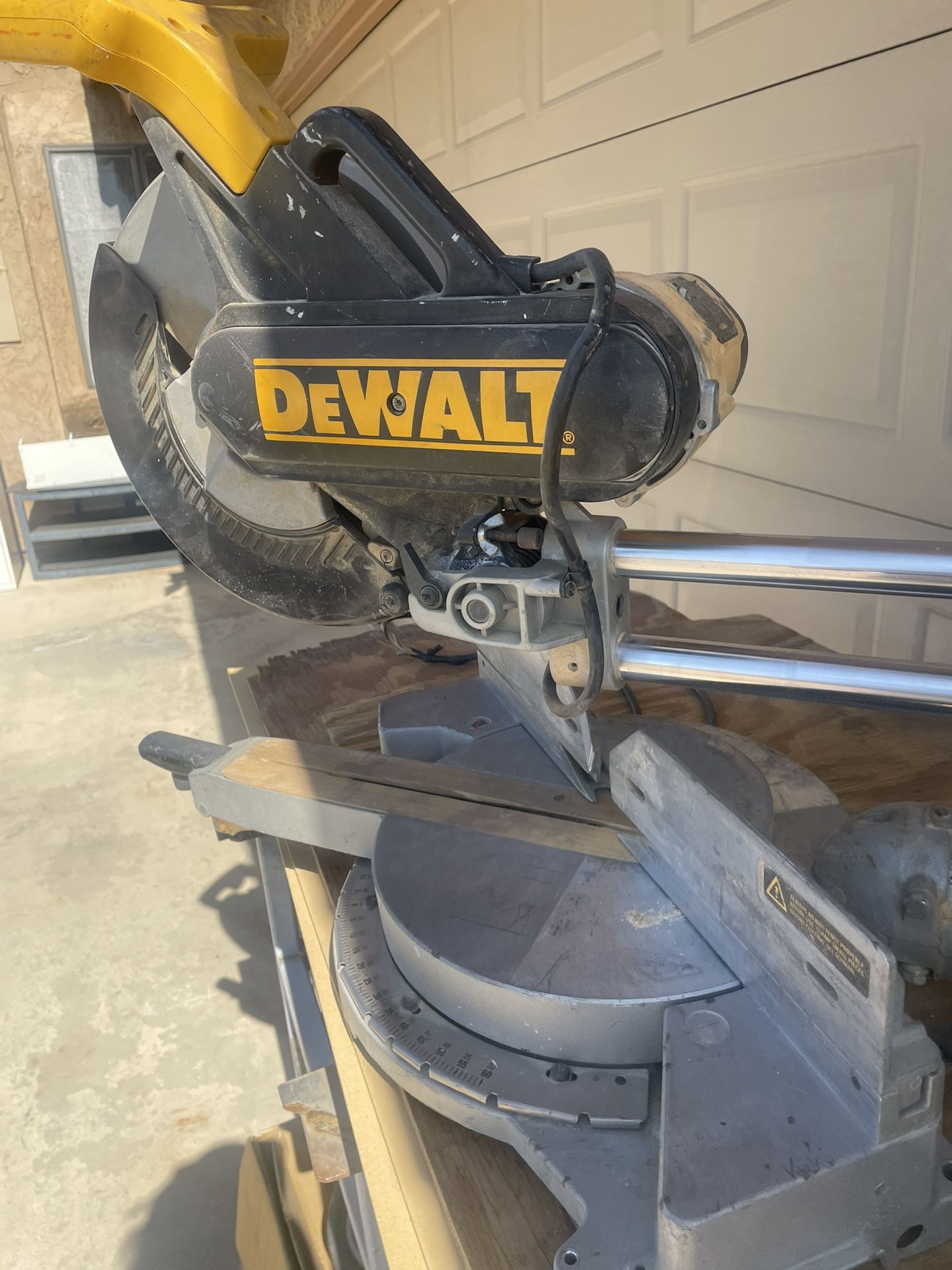 DeWalt Miter Saw 