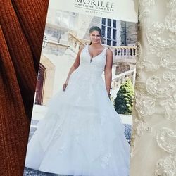 Never Worn Wedding Dress Madeline Gardner