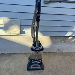 Shark Vacuum 