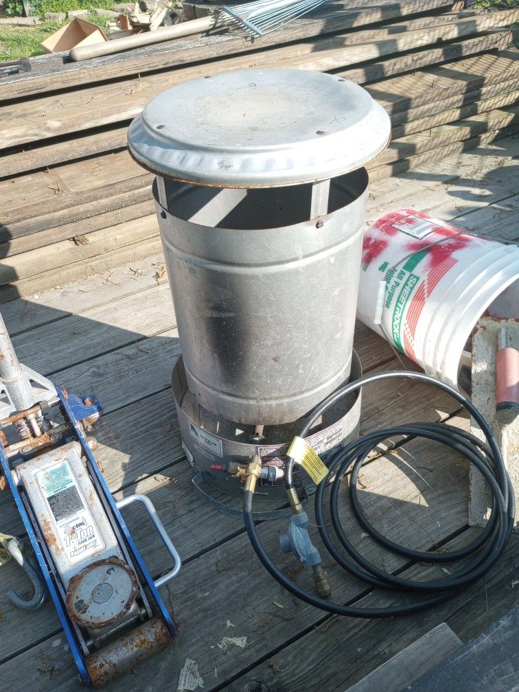 Propane Job Site Heater$65 for Sale in New Alexandri, PA - OfferUp
