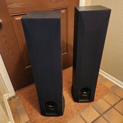 Set of 2 POLK AUDIO R30 Tower Speakers
