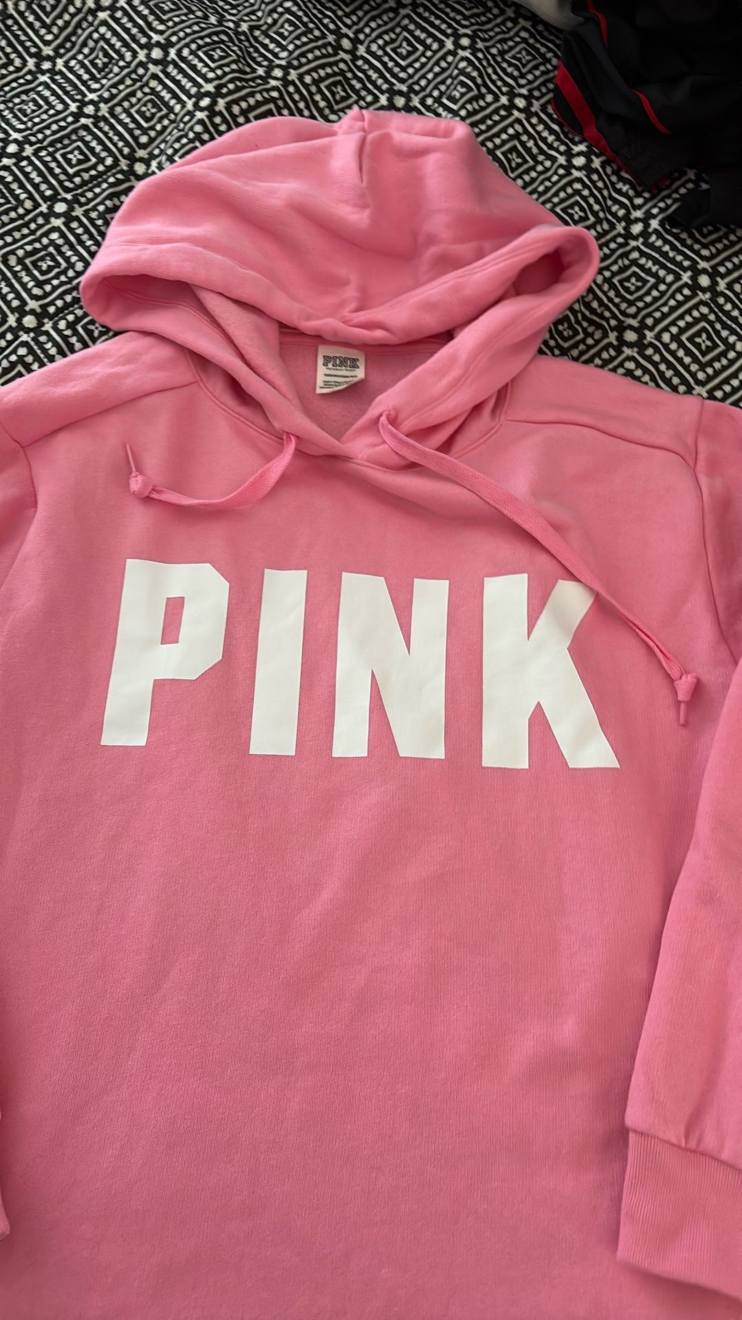 PINK VICTORIA SECRET HOODIE