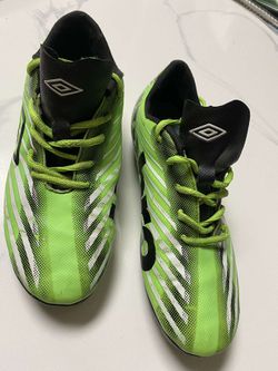 Soccer Cleats Size 5 Can Do Local Delevery