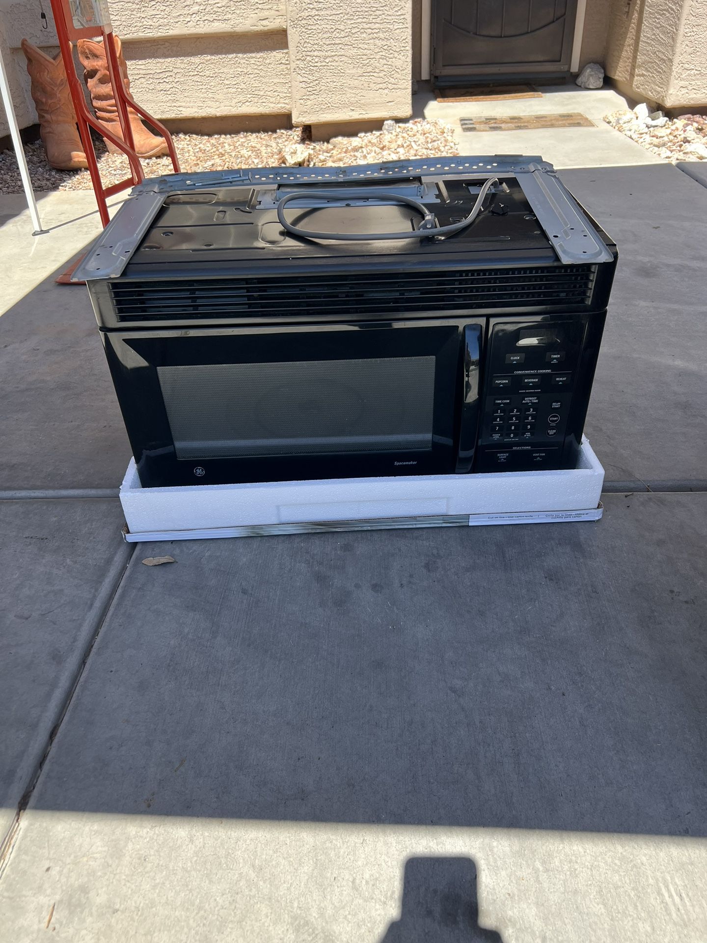 GE Over The Stove Microwave for Sale in Eleven Mile, AZ OfferUp