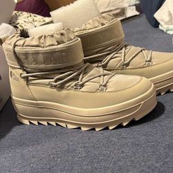 Pajar Mini Galaxy Womens Boots Size 10