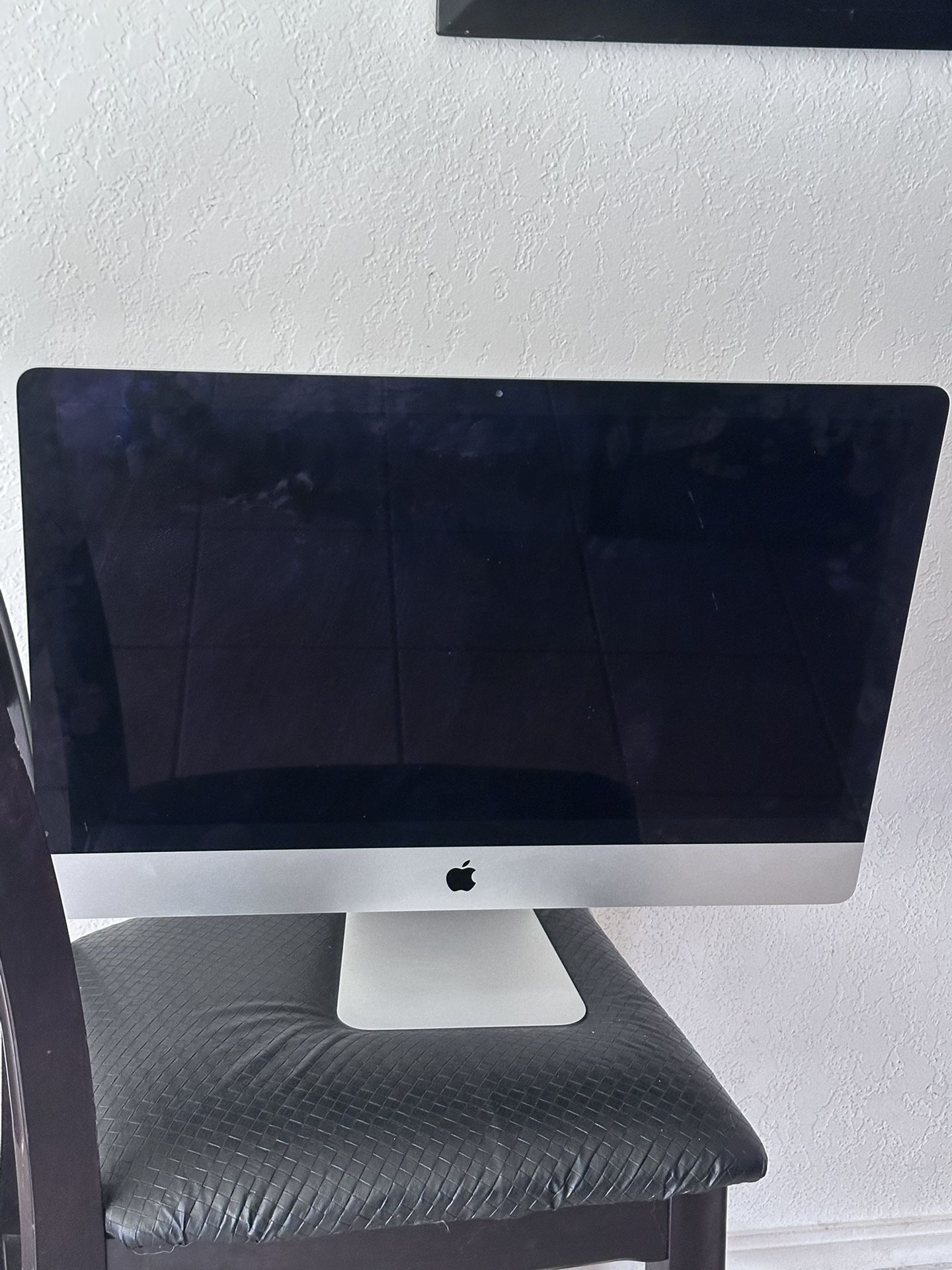 Apple TV Monitor