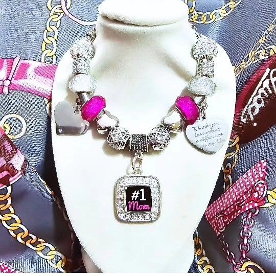 MOMS CHARM BRACELETS
