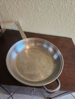 Stainless Steel Skillet with Helper Handle