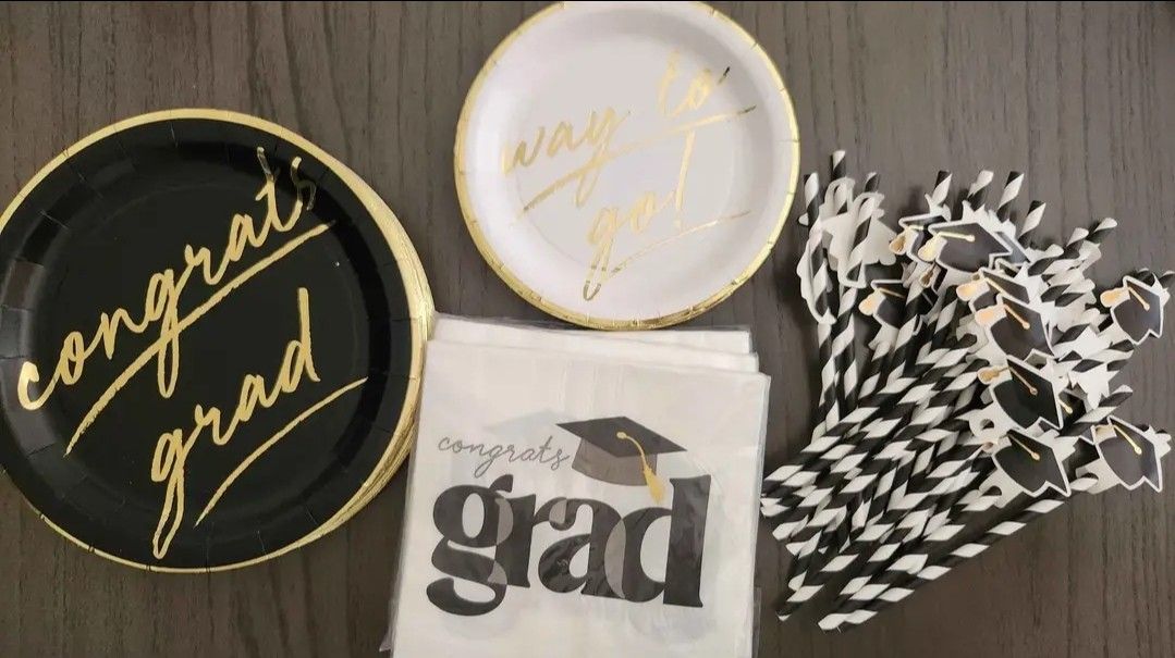 Graduation Plates/Straws/ Napkins