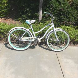 26” Huffy Cranbrook Ladies White Beach Cruiser 