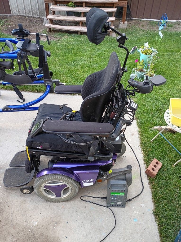 Electric Chair And Walker Seat Or Lift