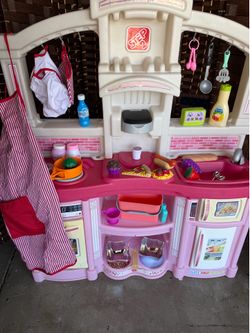 Kitchen toy whit accessories