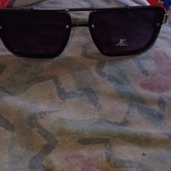Brand New Lv Designer Sun Shade's 