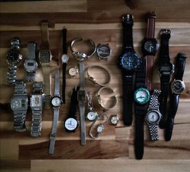 Lot of 23 watches