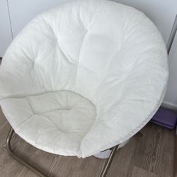 Cozy Saucer Chair White