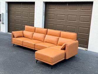 🛋️ Sectional Couch/Sofa - Camel - Delivery Available 🚛