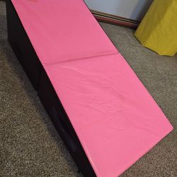 Gymnastics Folding Wedge Tumbling Mat