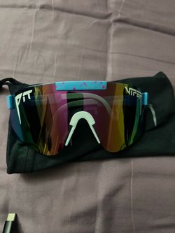 Pit Viper Women's The Gobby Single Wide (willing to trade for AirPods)