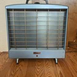 VINTAGE SPACE HEATER