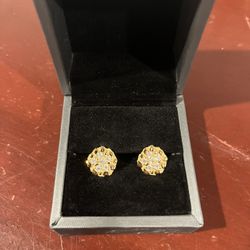 magnetic earings 18k plated