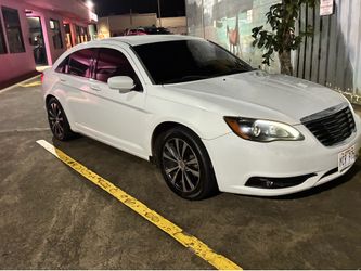 2013 Chrysler 200