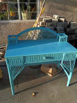 Wicker vanity