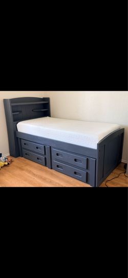 Twin bed