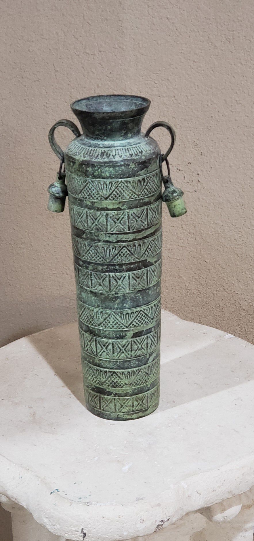 20lb Antique Cast Iron Oriental Vase 5in x 12.5in