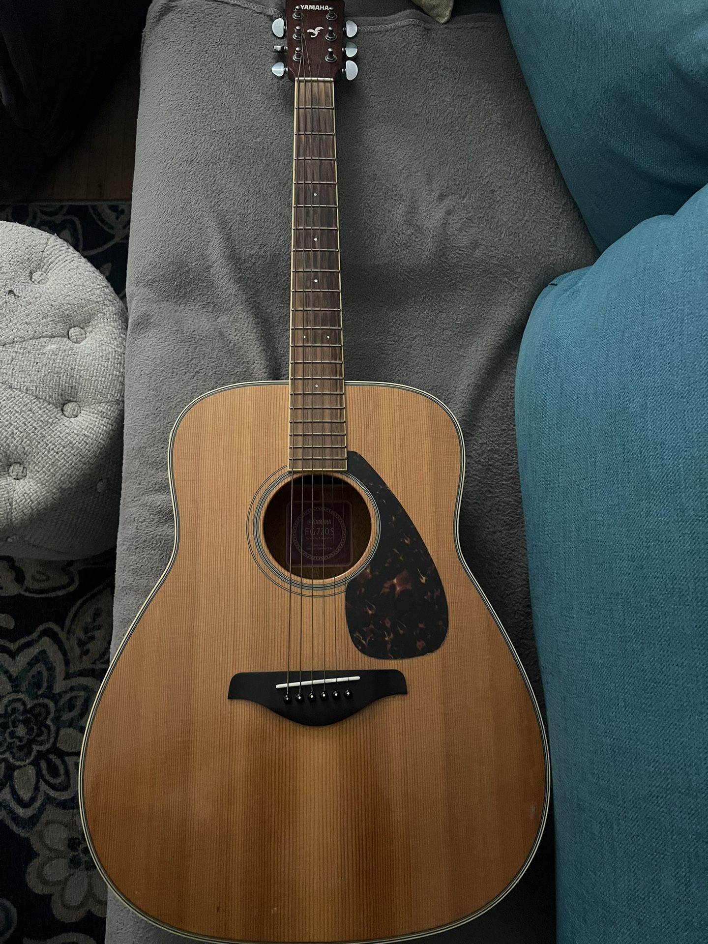 Yamaha guitar