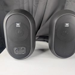 JBL 104 BT Bookshelf Speakers