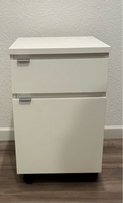 File Drawer Unit on Casters