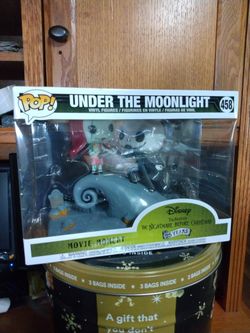 Funko Pop Nightmare Before Christmas Jack Skellington and Sally Under The Moonlight Movie Moments