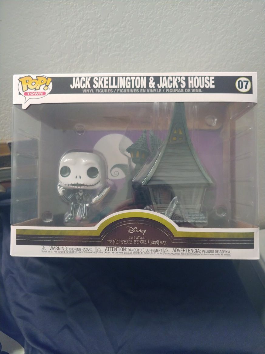 The Nightmare Before Christmas Jack Skellington & Jack's house Pop Funko.