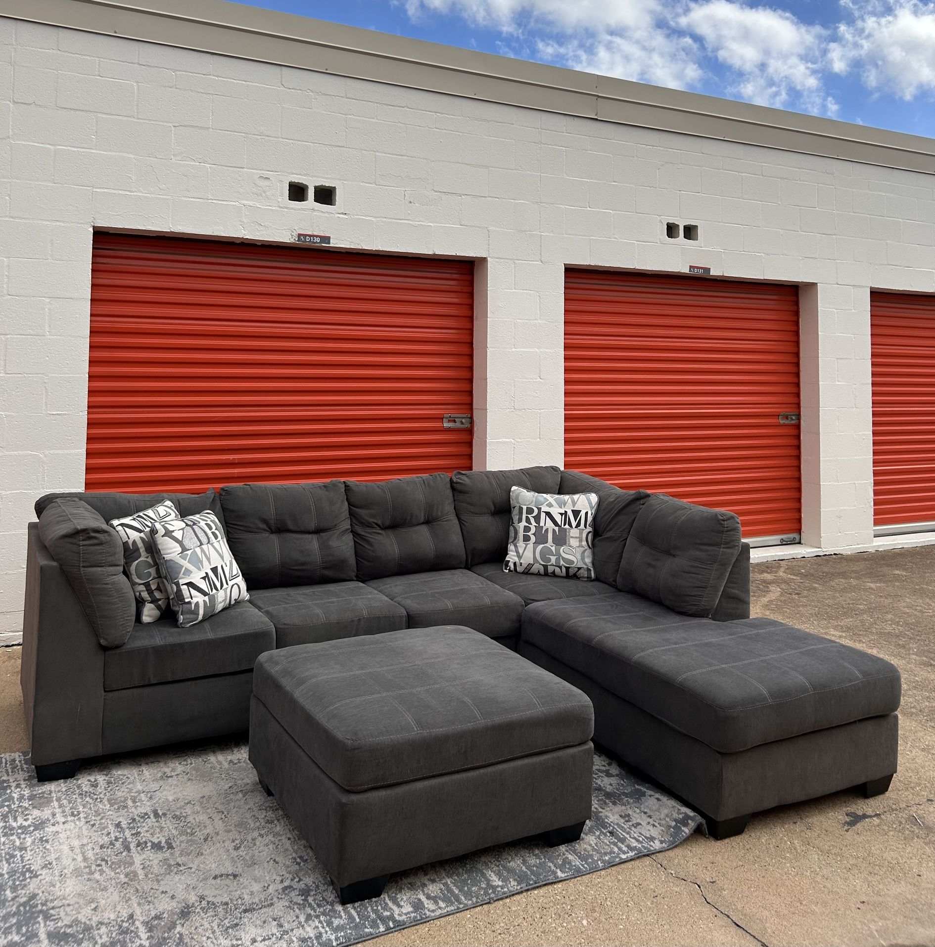 FREE DELIVERY 🚚 | ASHLEY FURNITURE SECTIONAL SET