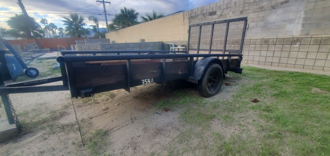 Flatbed Trailer With Ramp