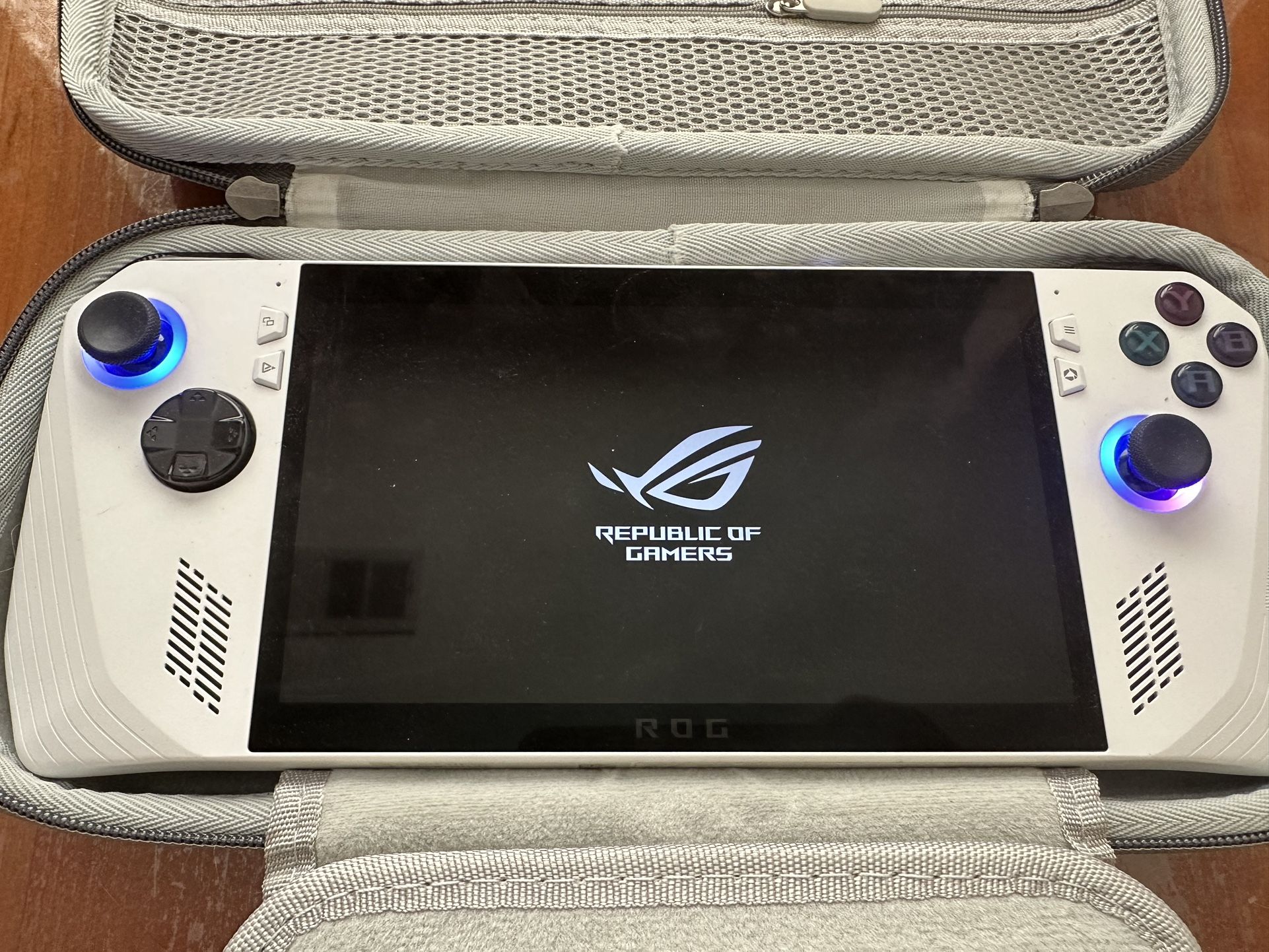 ASUS ROG ally Z1 Extreme